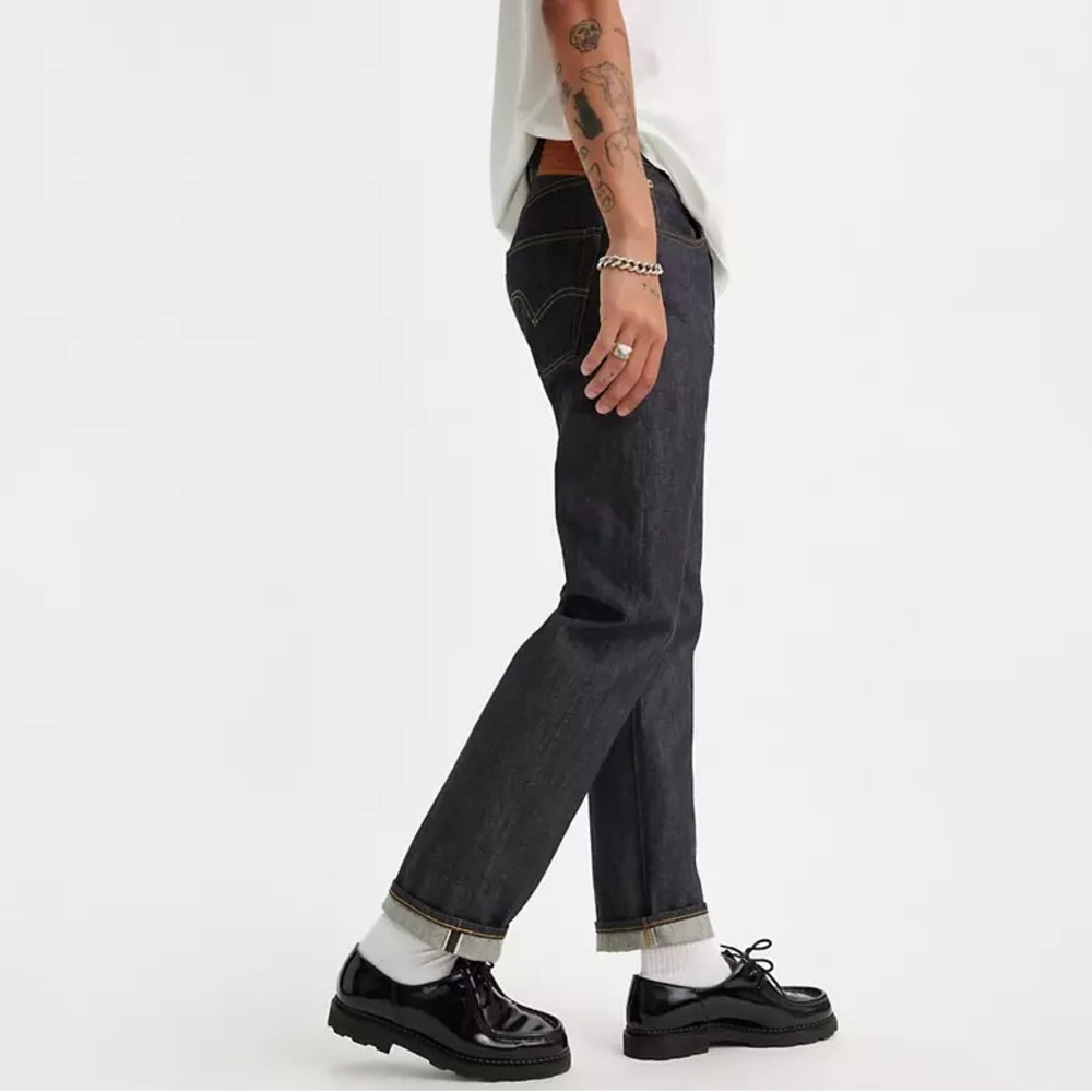 Levi's Vintage Clothing
1947 501 ORIGINAL FIT SELVEDGE JEANS Reproduction 28x32 - Picture 14 of 16